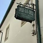 Residencial Deu-la-deu By Dom Afonso Gasthuis